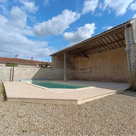 La Landaise Villa *